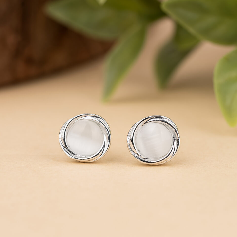 Silver Round Chic Stud Earring