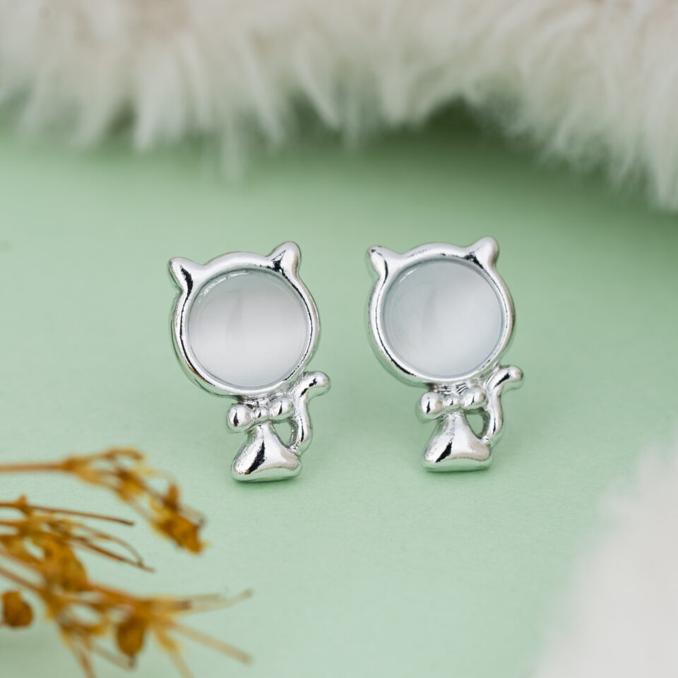 Silver Cat Stud Earring