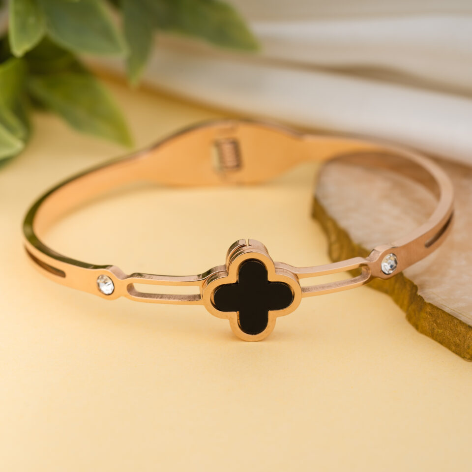 Rose Gold Lucky Clover Bracelet