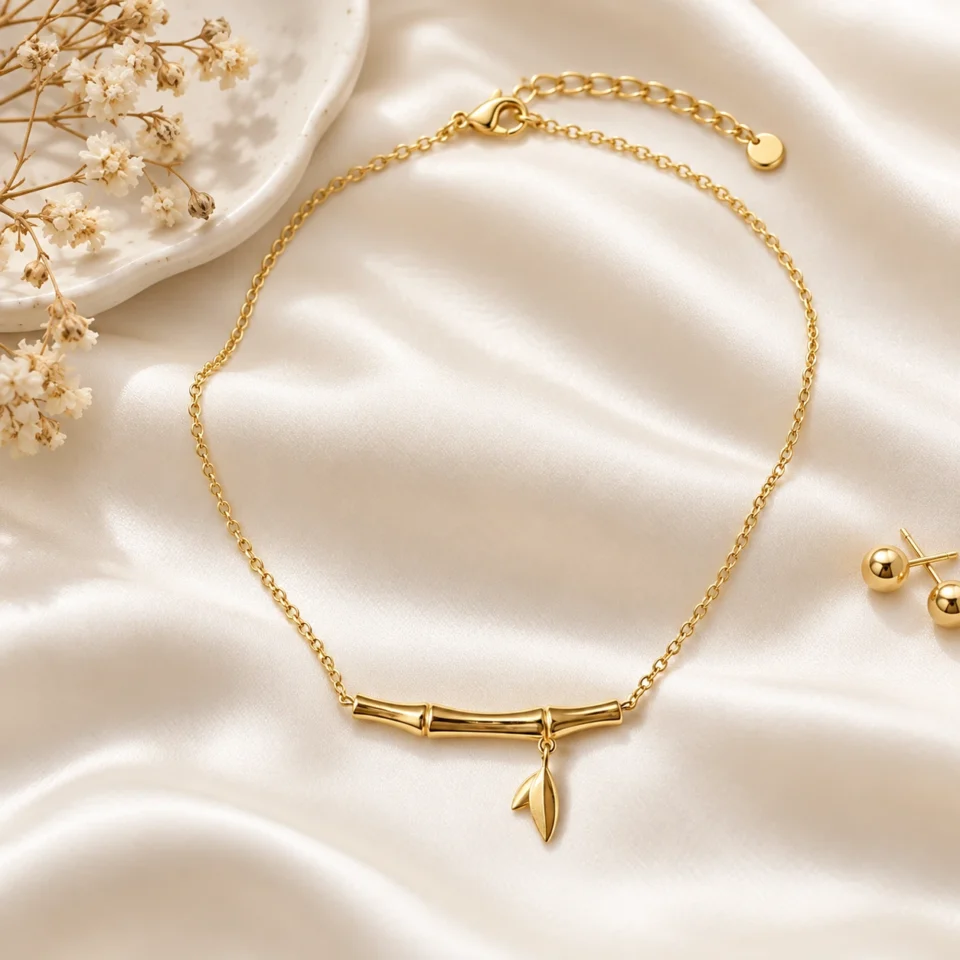 Charmiq Bamboo Leaf Bar Pendant Necklace – 18K Gold Plated
